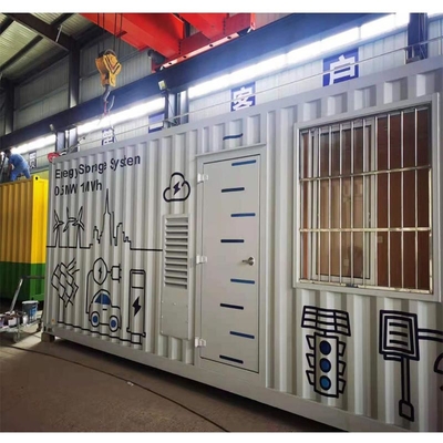 0.5MW On Grid Off Grid Solar System 1MWH ESS Container Lifepo4 IP65 في الهواء الطلق